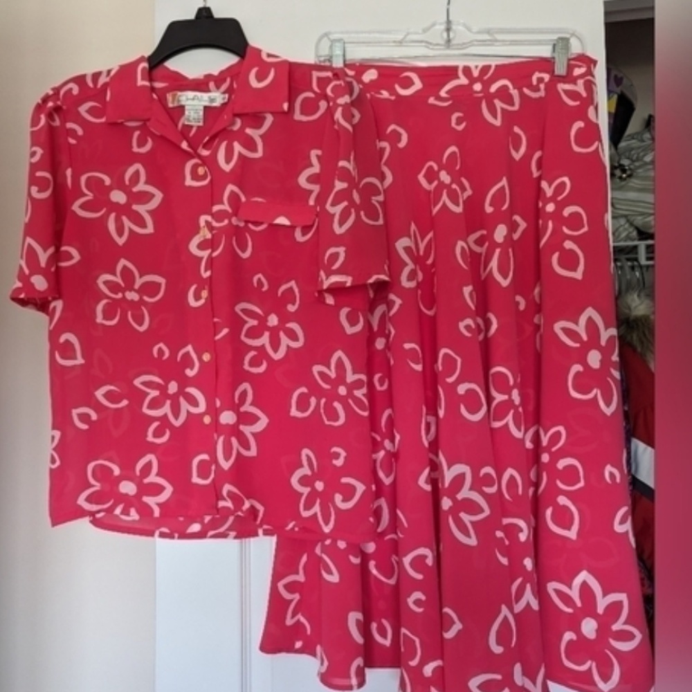 Sophia Chaus 2 piece of matching sets